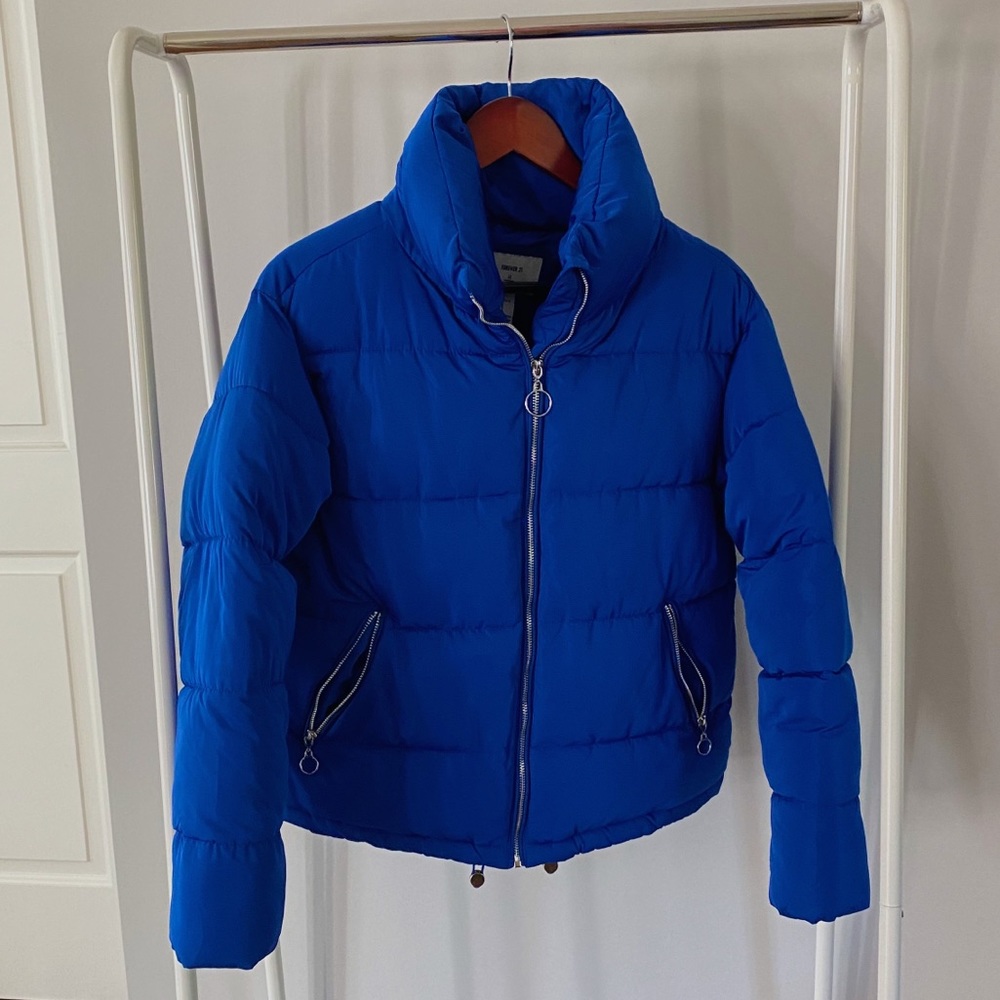 NWOT Forever 21 Blue Puffer